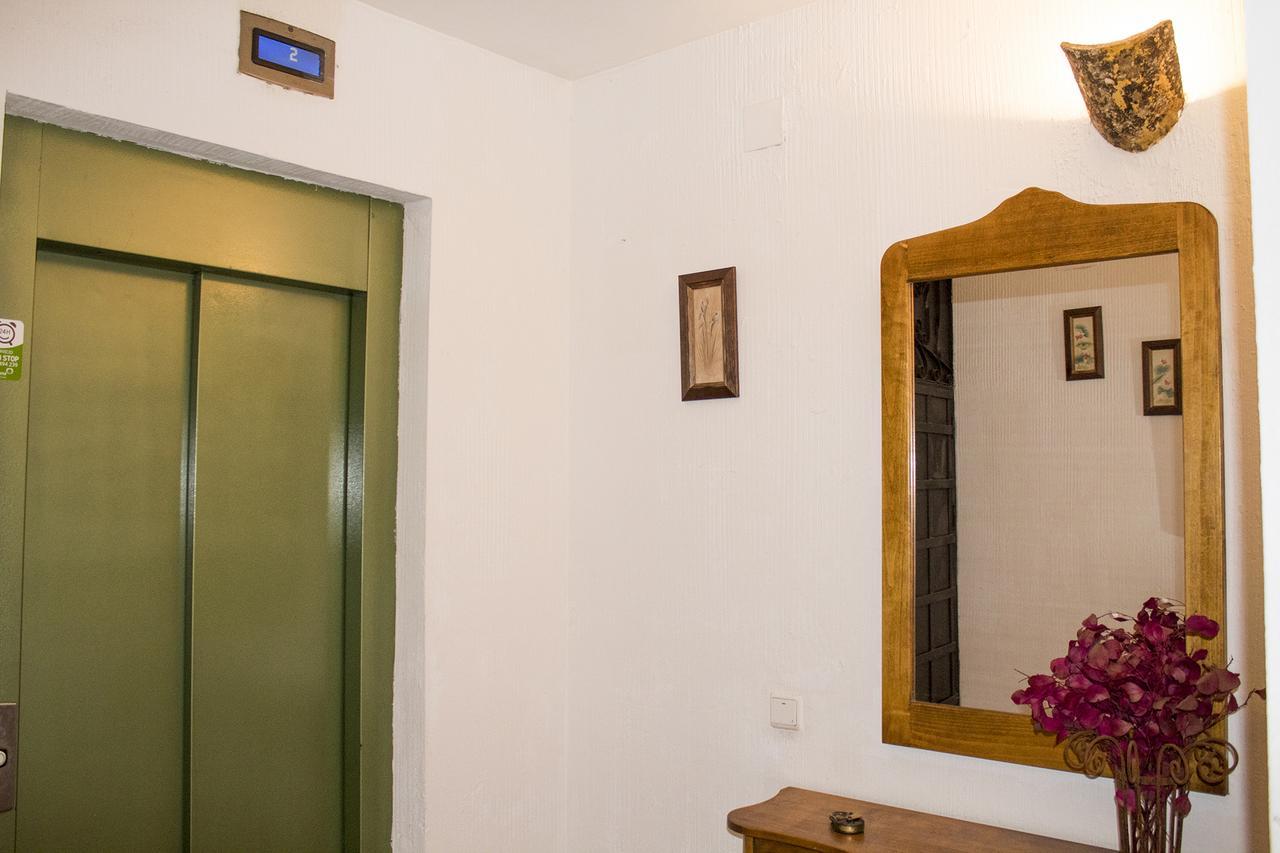 Hostal Calderon Cuenca Cuenca  Exteriör bild